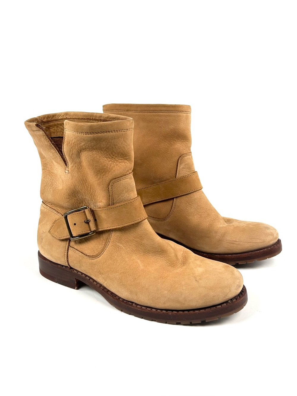 Frye Natalie Short Engineer Boot Women’s 7 Tan Suede Leather Bronze Buckle
